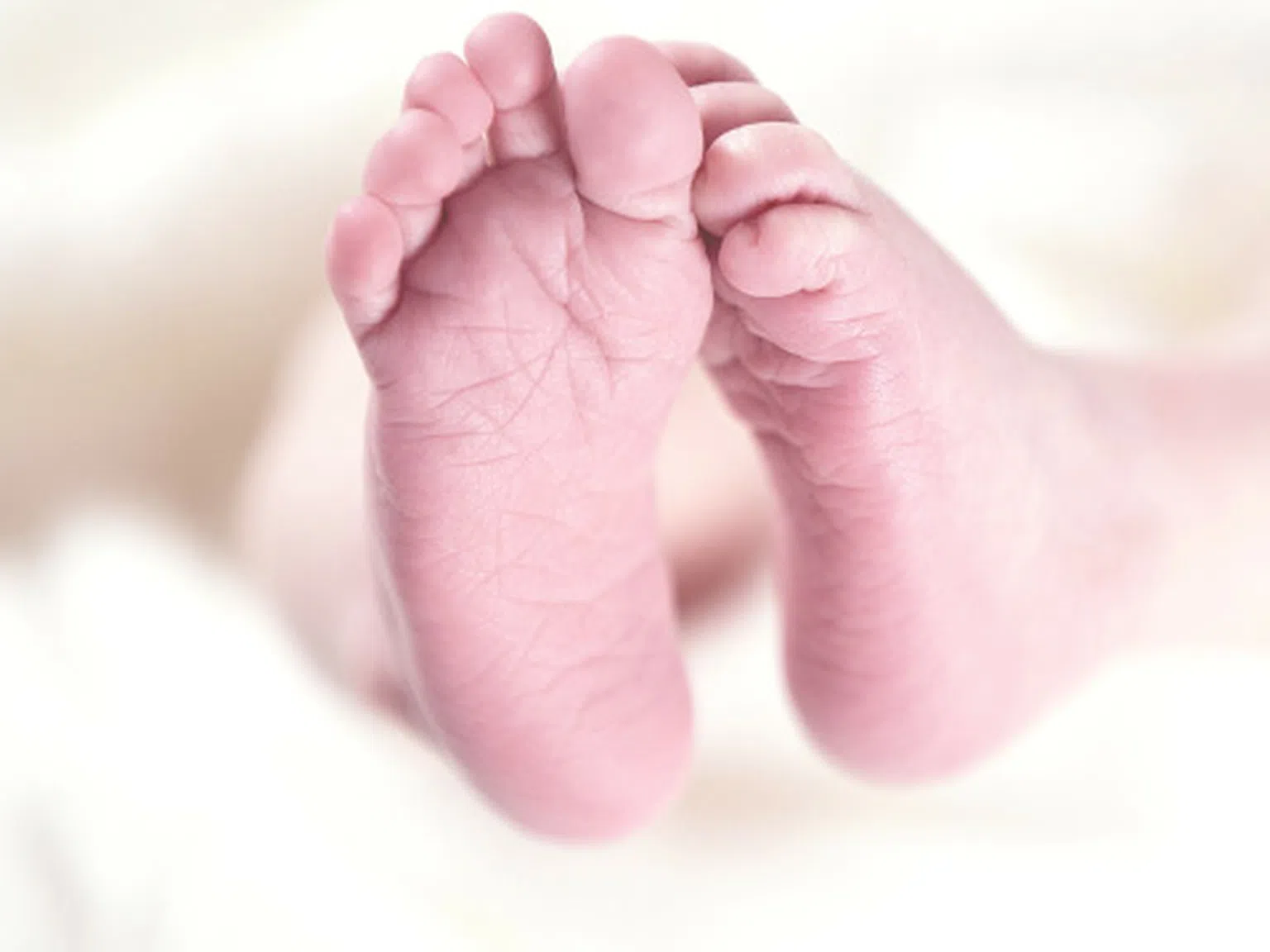 За първи път се роди бебе от трансплантирана утроба
