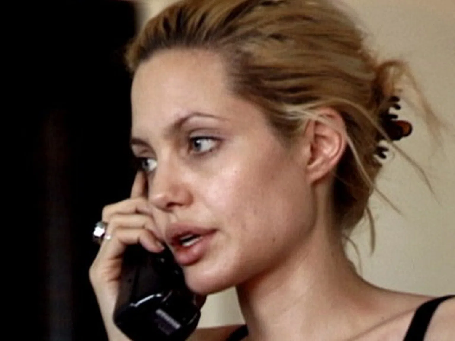 Шокиращо ВИДЕО с дрогираната Анджелина Джоли