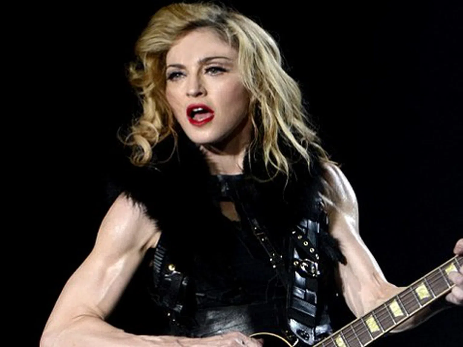 Започна световното турне на Мадона
