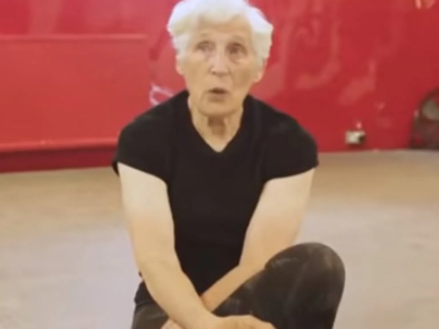 Тя е на 84 и е по-гъвкава от вас