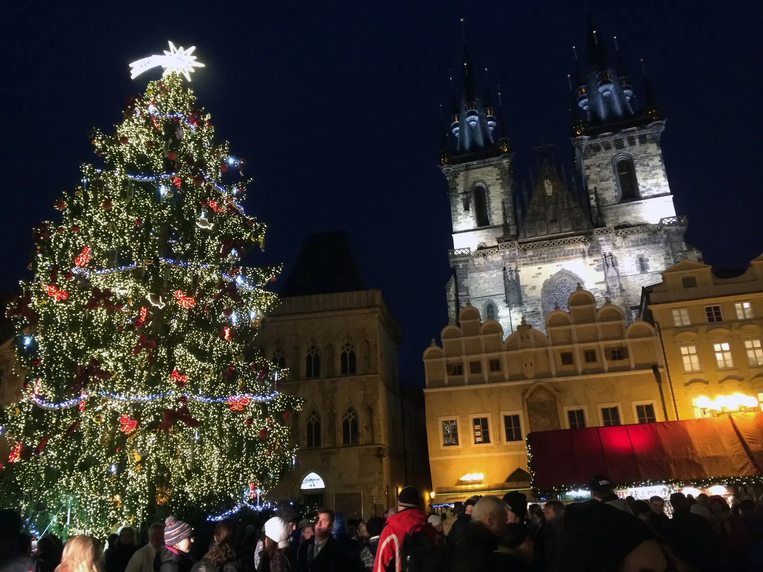 Най-странните коледни и новогодишни обичаи в Европа