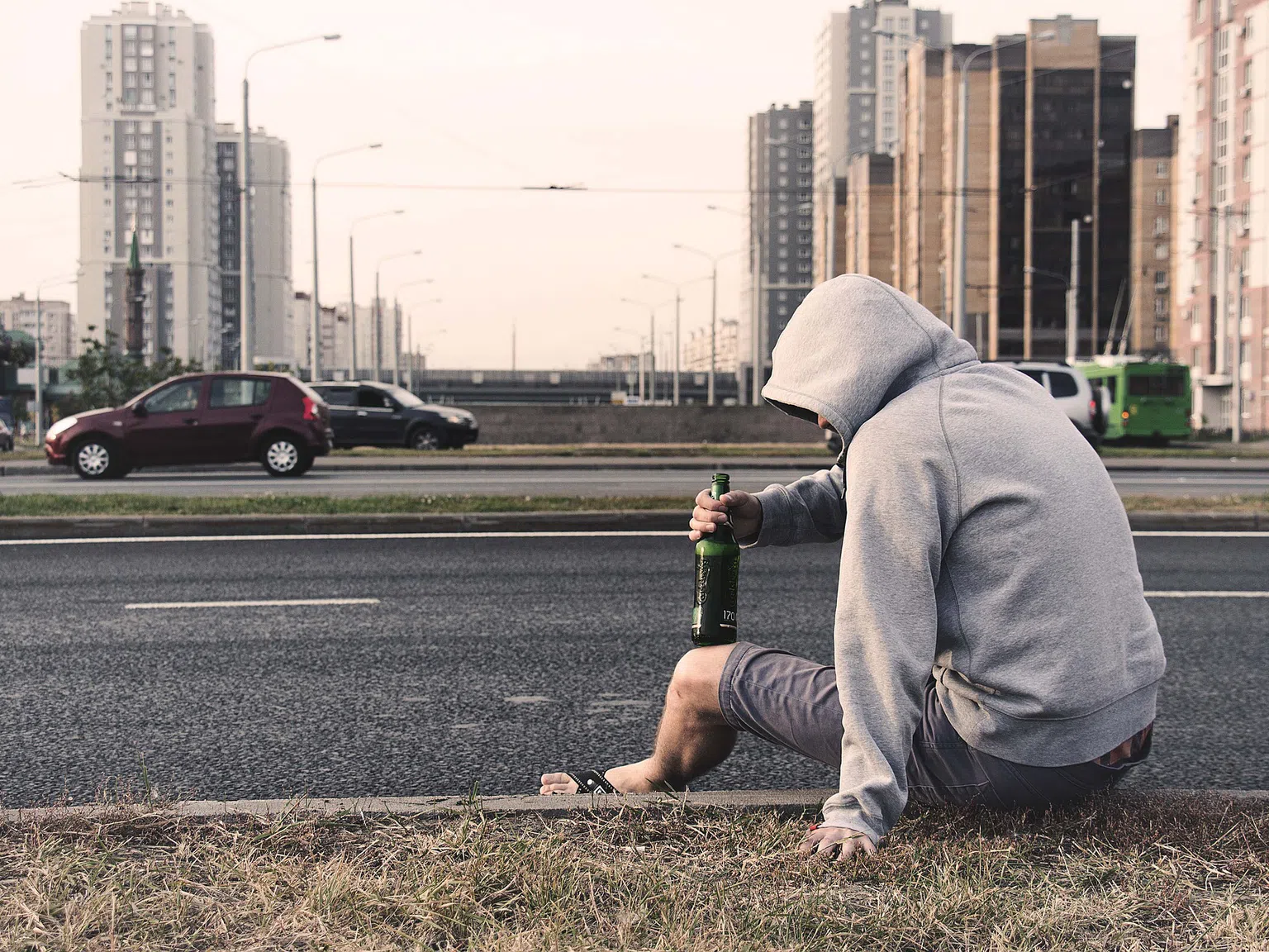 Пандемия от алкохолизъм: Опасната прогноза след края на карантината