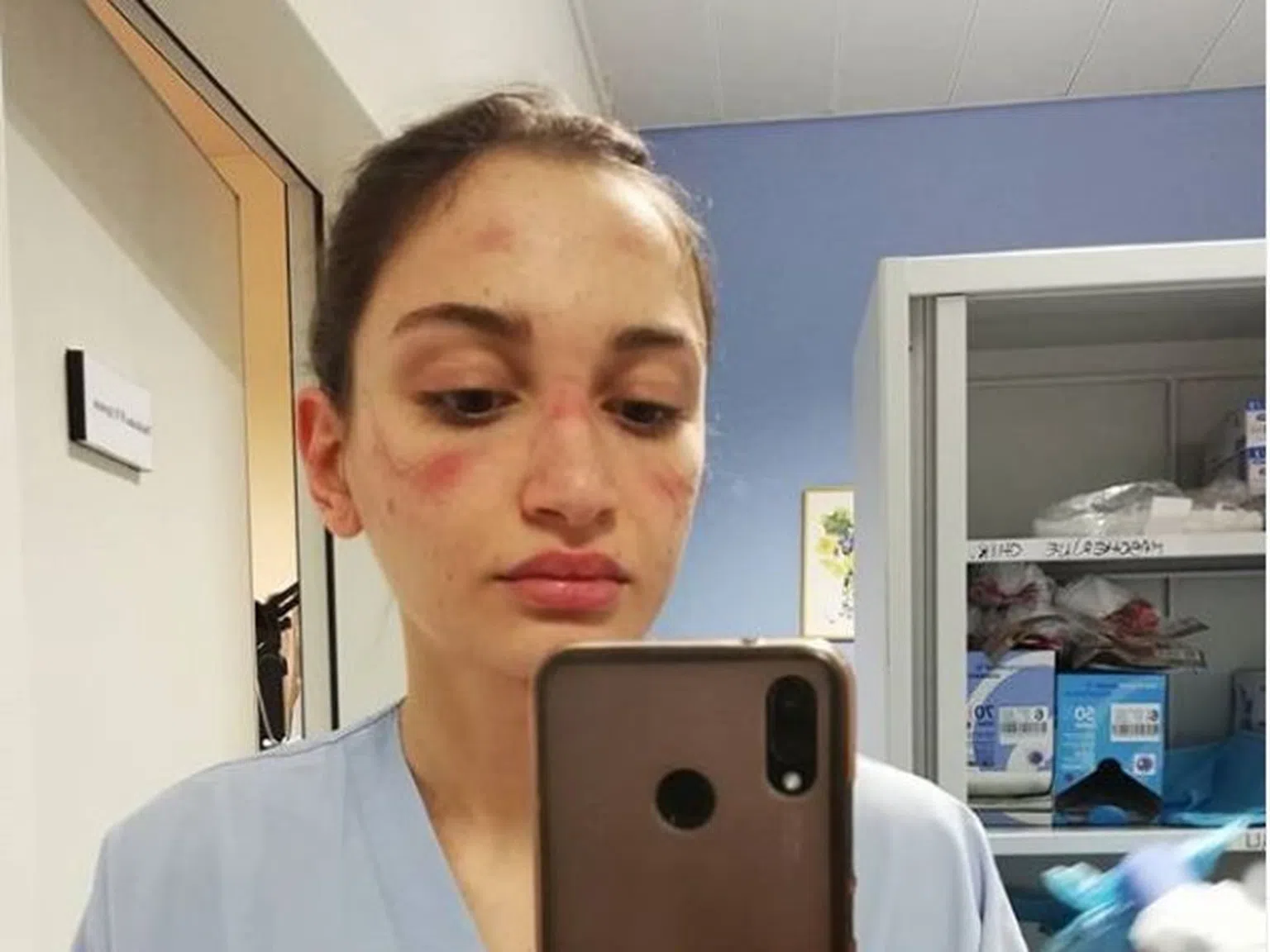 Италианска сестра ни разплака: Уморена съм, но оставам до пациентите