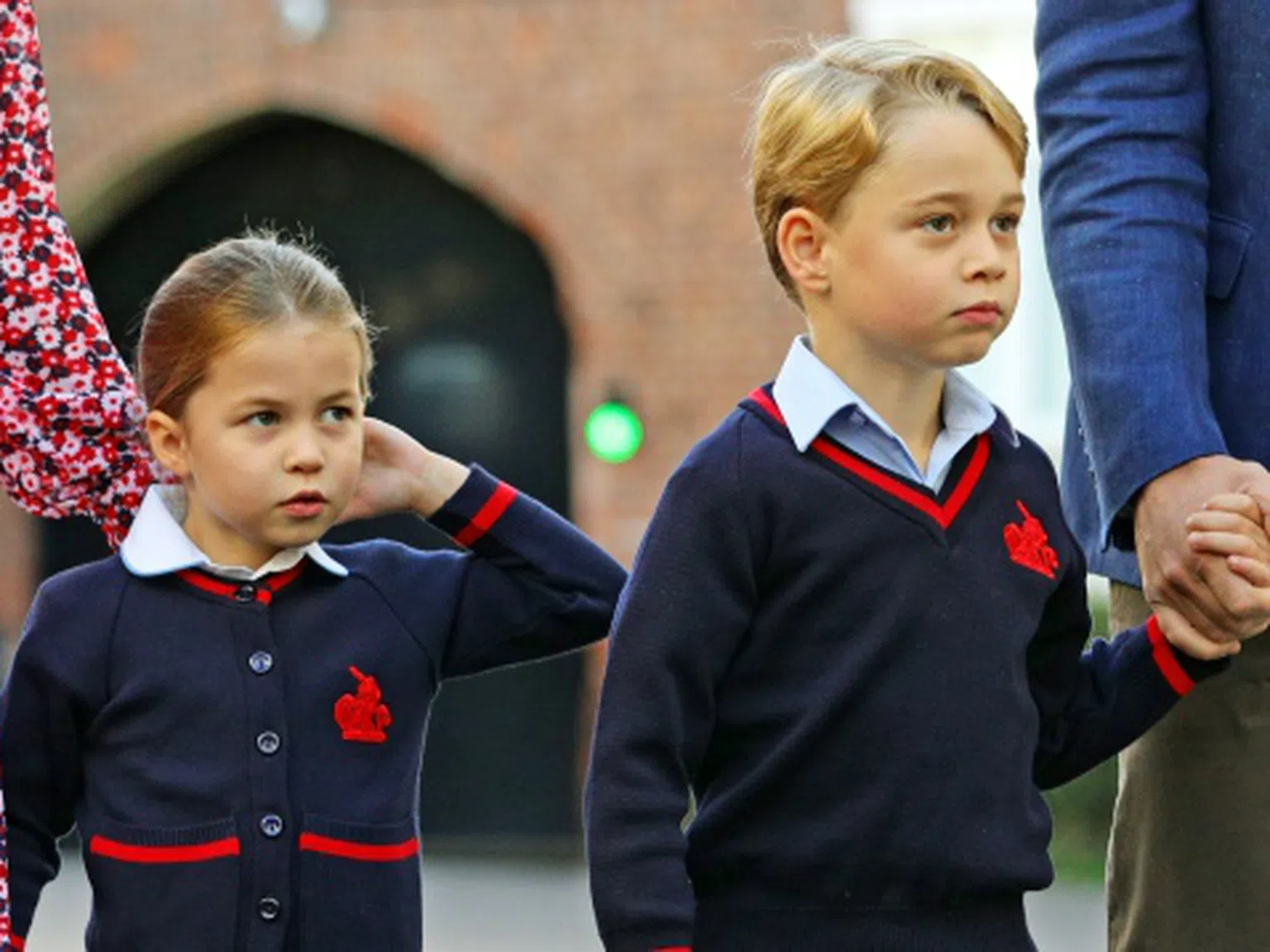 Принц Джордж и принцеса Шарлот минават на домашно обучение