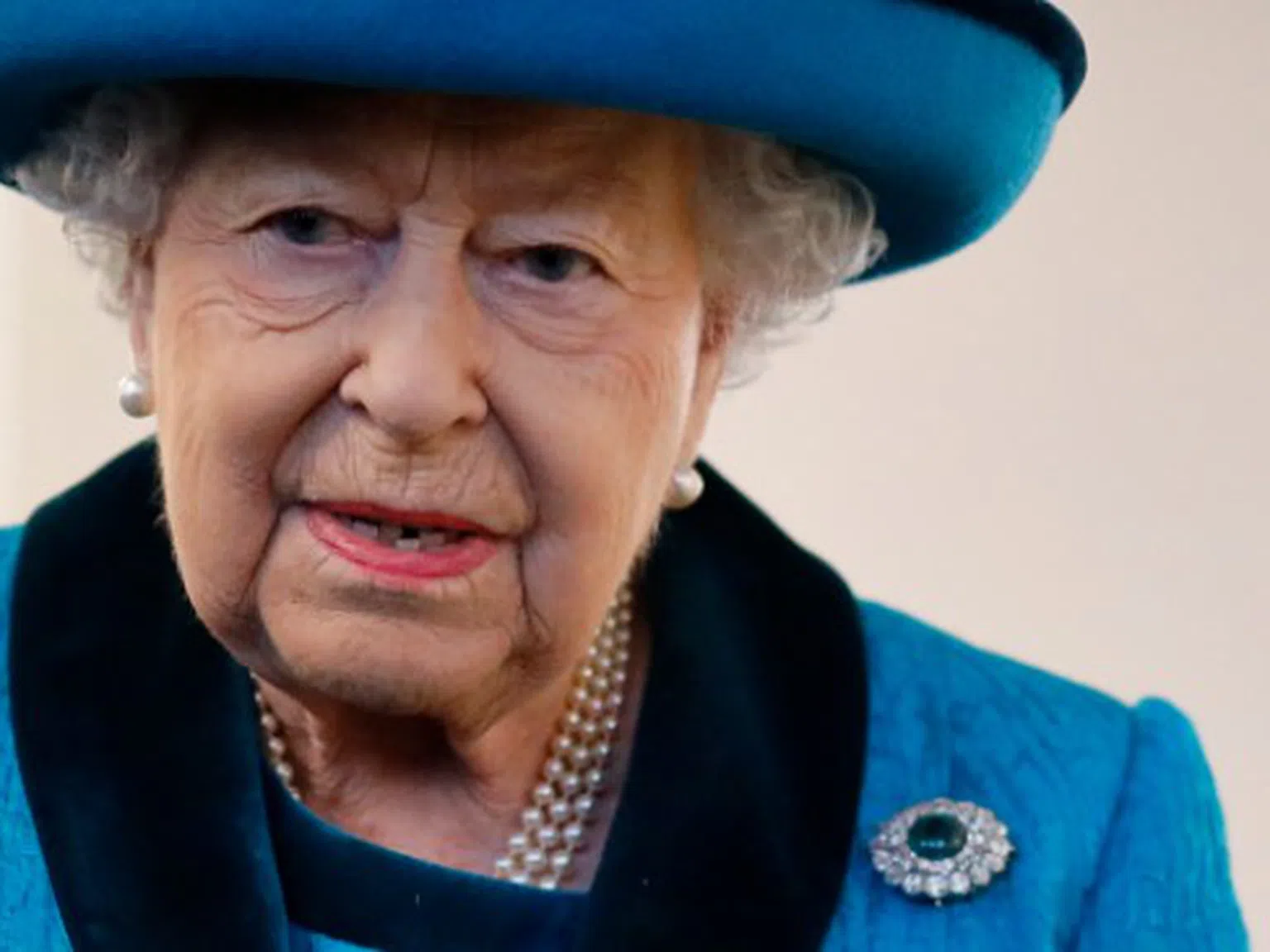 Началото на страшна война: Кралицата с разтърсващо изявление преди интервюто на Меган и Хари