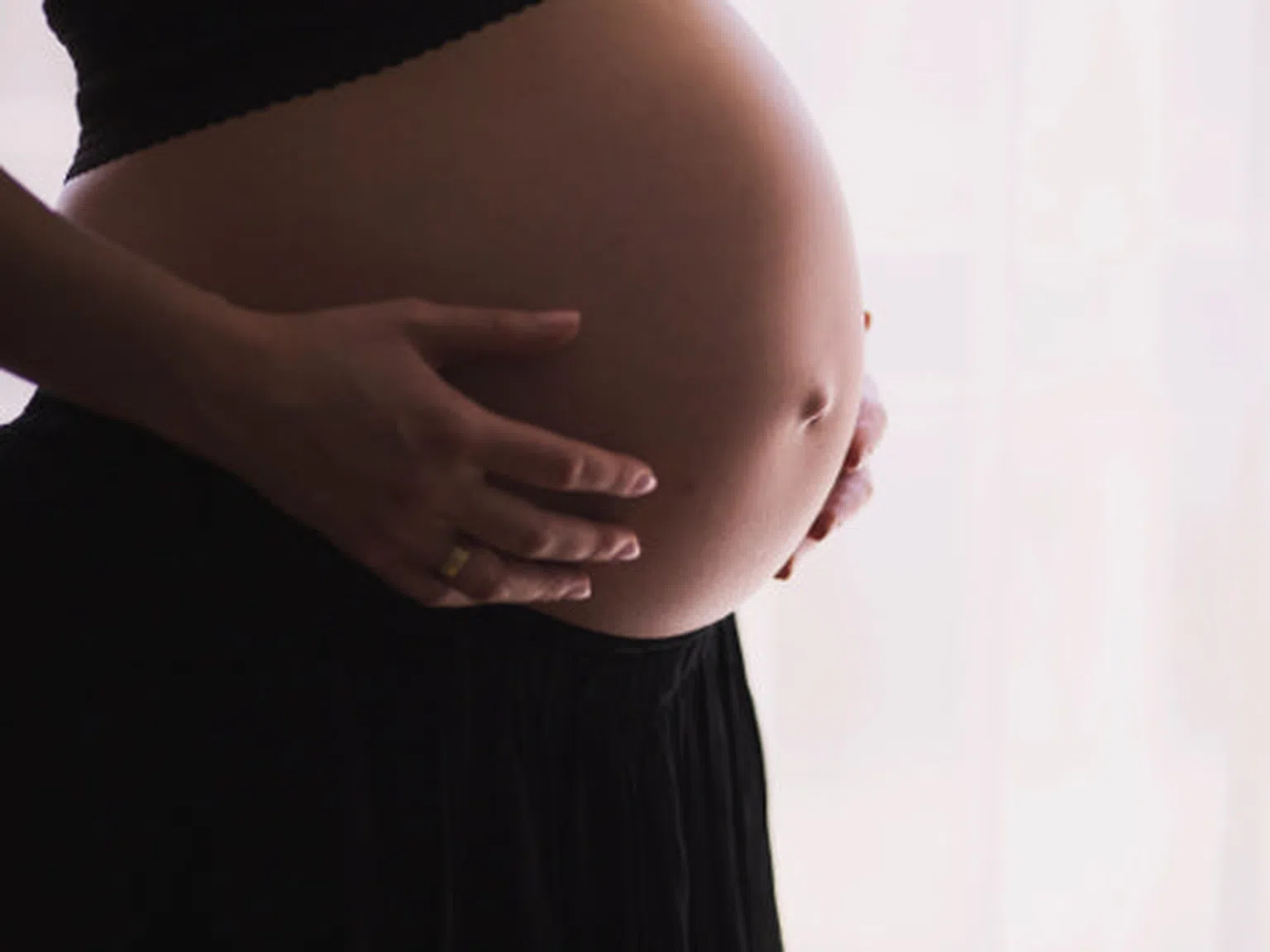 Ново проучване: 1 от всеки 6 хоспитализирани са неваксинирани бременни жени