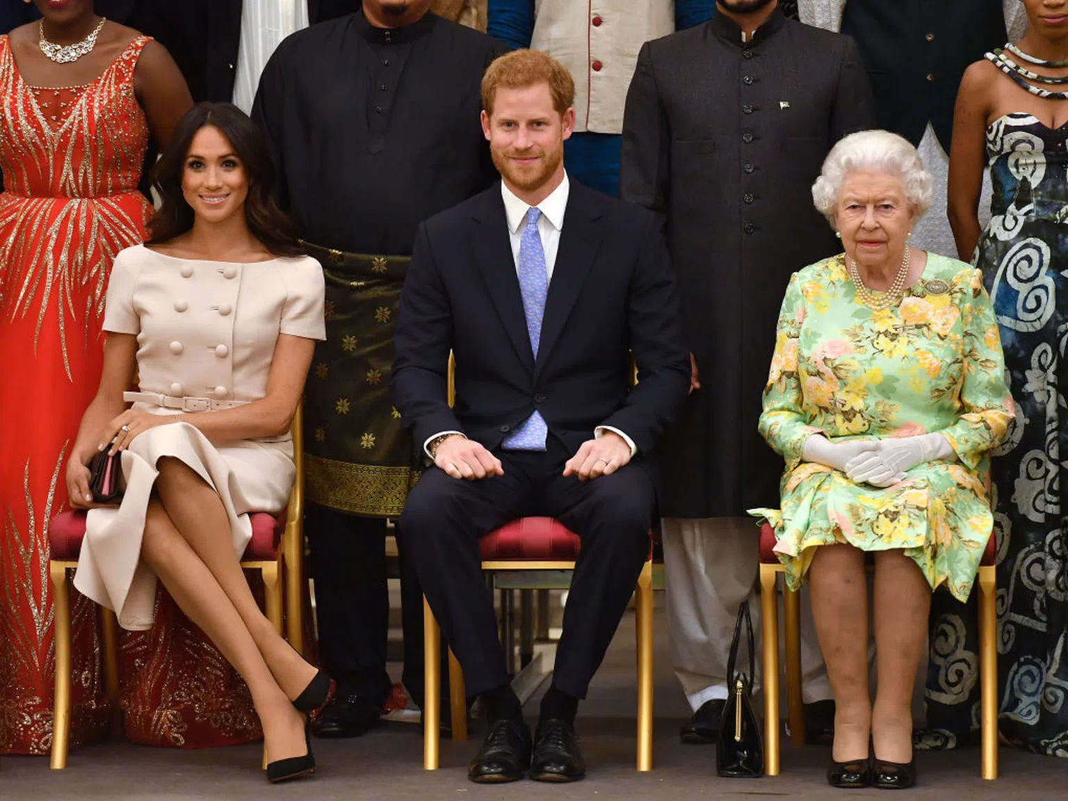 Зад гърба на Кралицата: Меган и Хари отново изненадаха Елизабет II