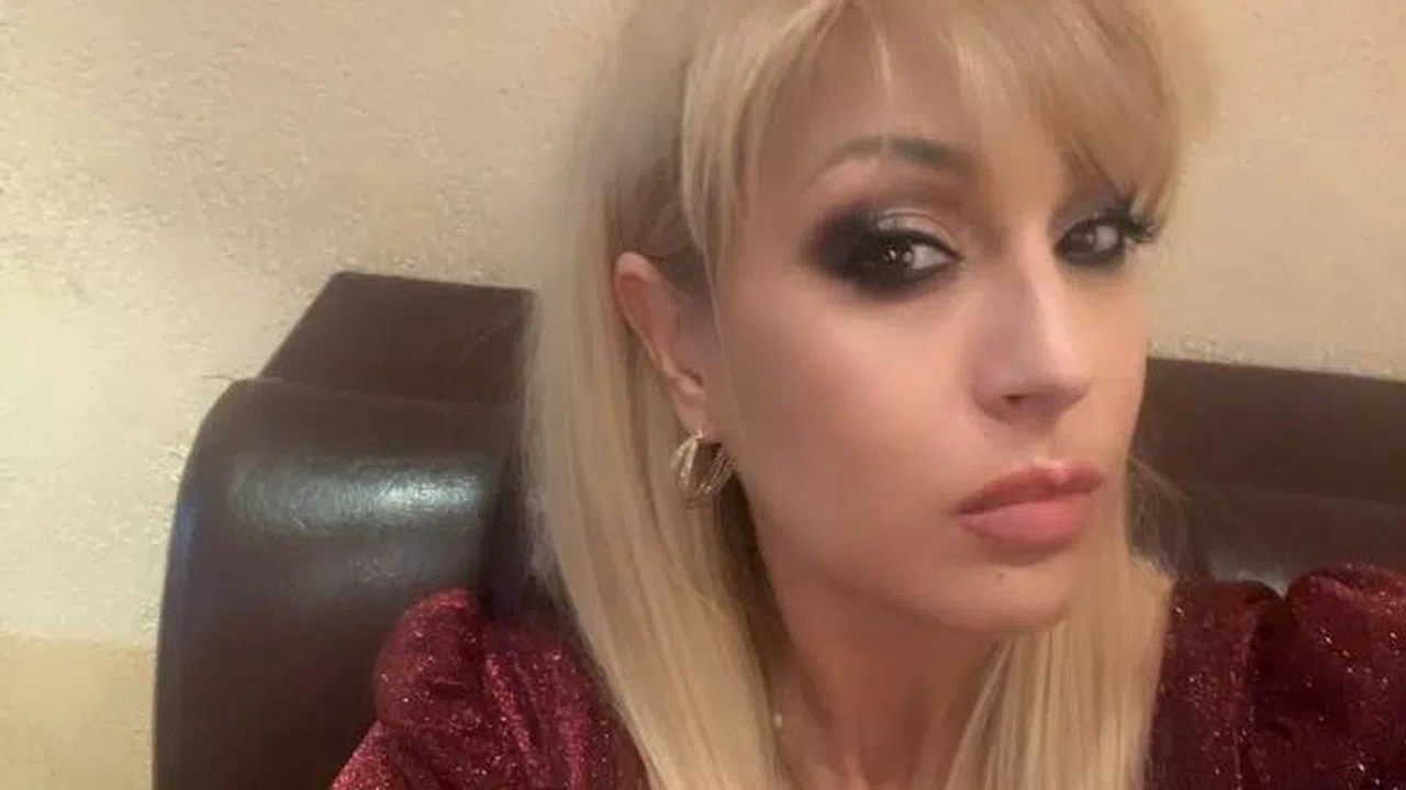 Никога няма да ѝ дадете тези години! Тони Дачева смая със снимки от ...
