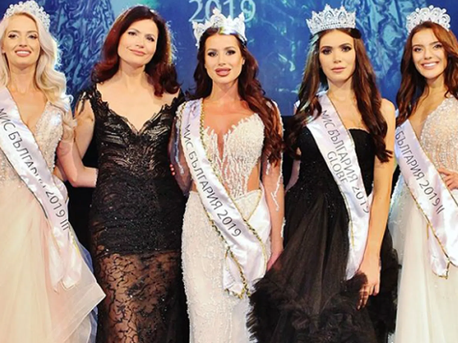 Носът вече няма значение: Избират Мис България на конкурс с маски