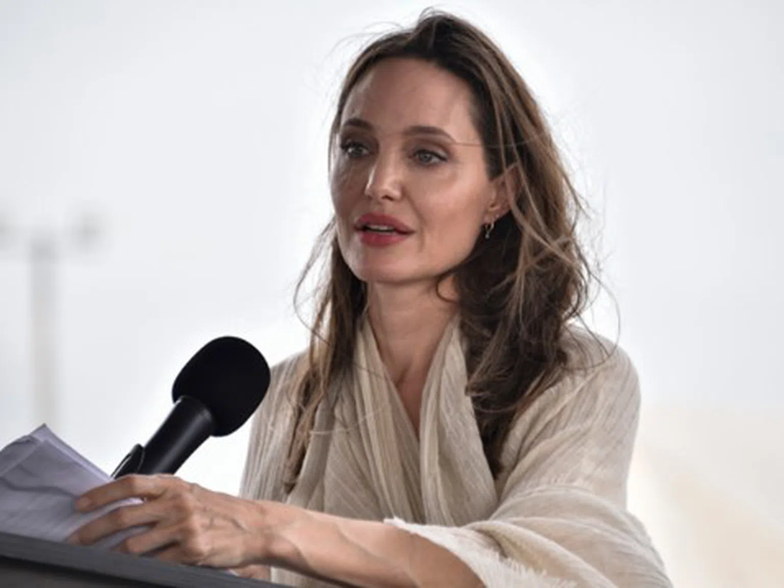 Анджелина Джоли успя: Брад Пит няма никакъв контакт с децата си