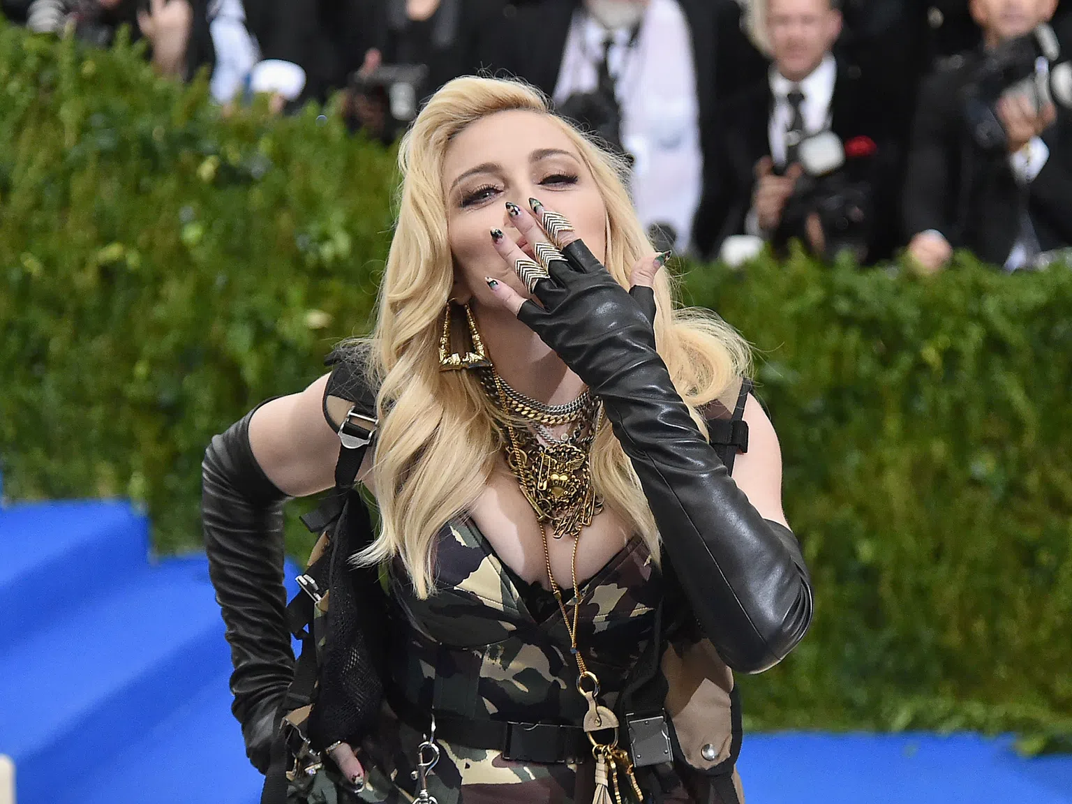 Партито на Мадона в Сицилия: Провокацията все още не ѝ е чужда