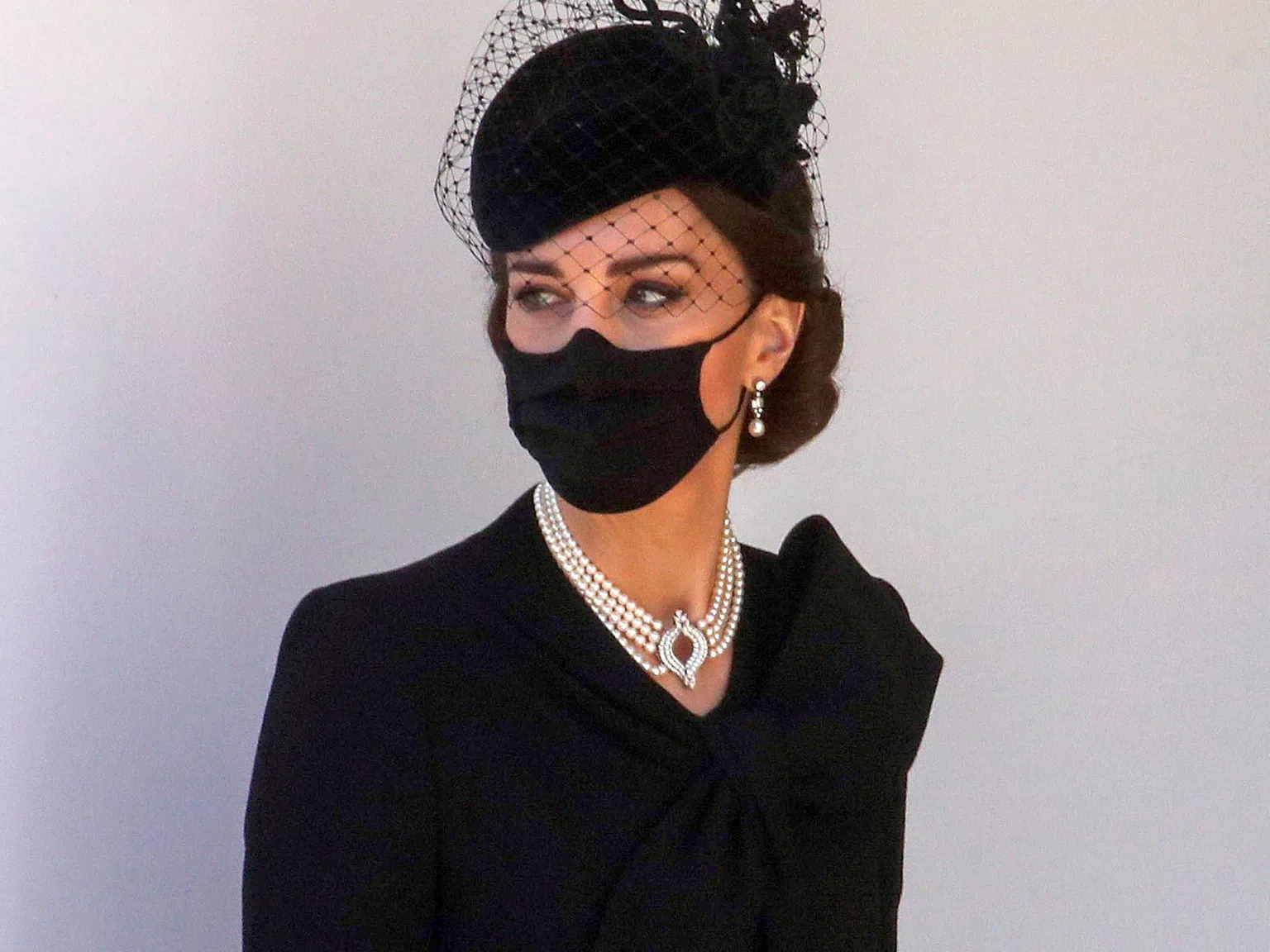 Кейт Мидълтън озари погребението на принц Филип с бижута на кралицата със сантиментална стойност
