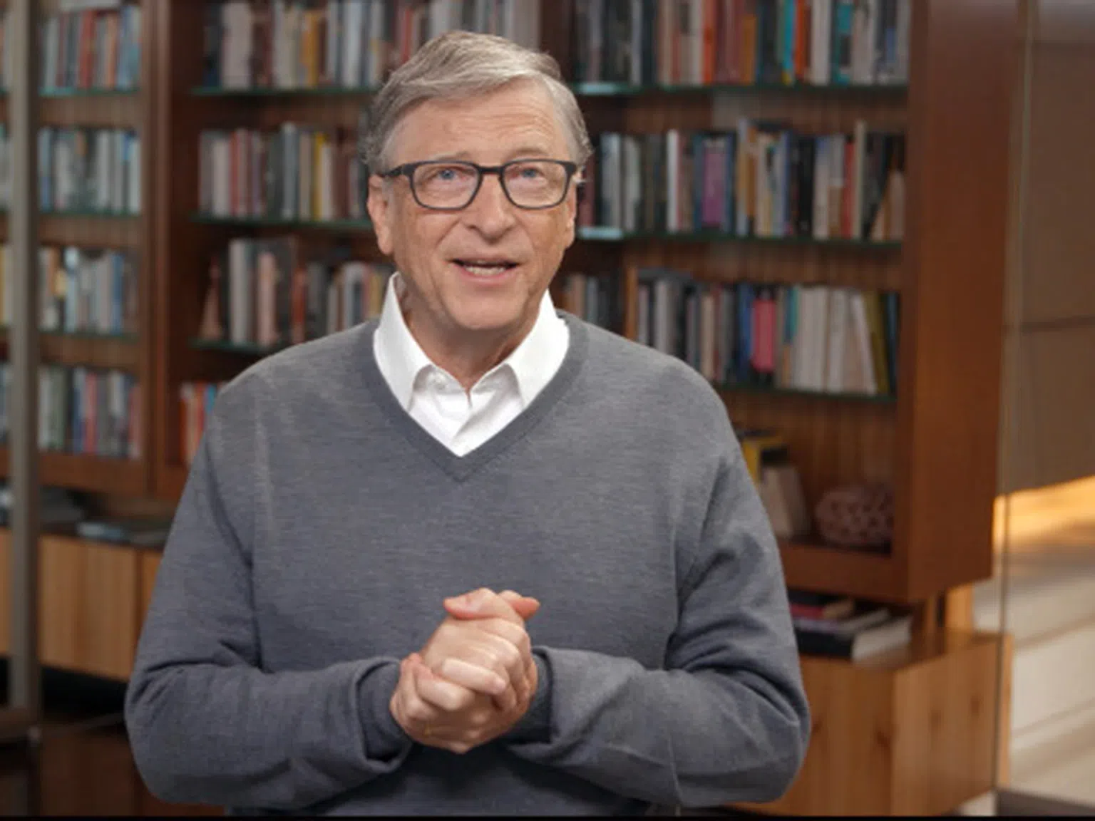 Трябва да видите това: Бил Гейтс танцува с дъщеря си в TikTok (Видео)