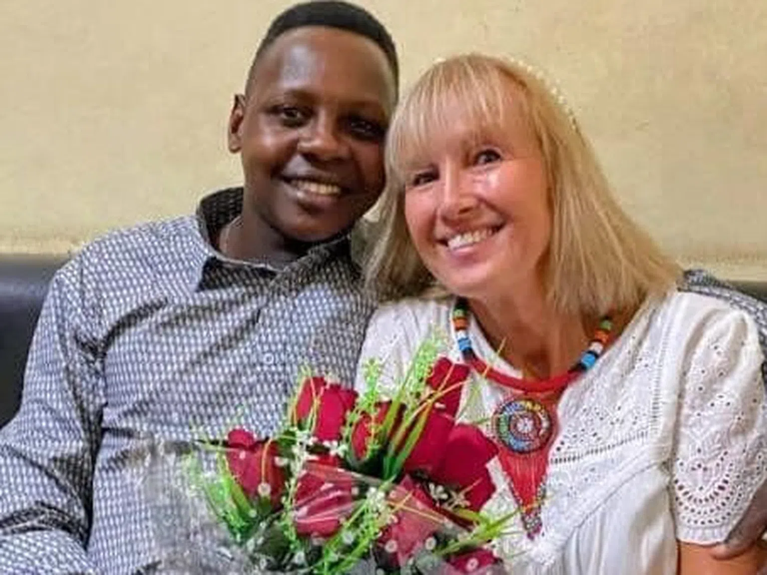Когато любовта не знае граници: 60-годишна американка се омъжи за 30-годишен африканец