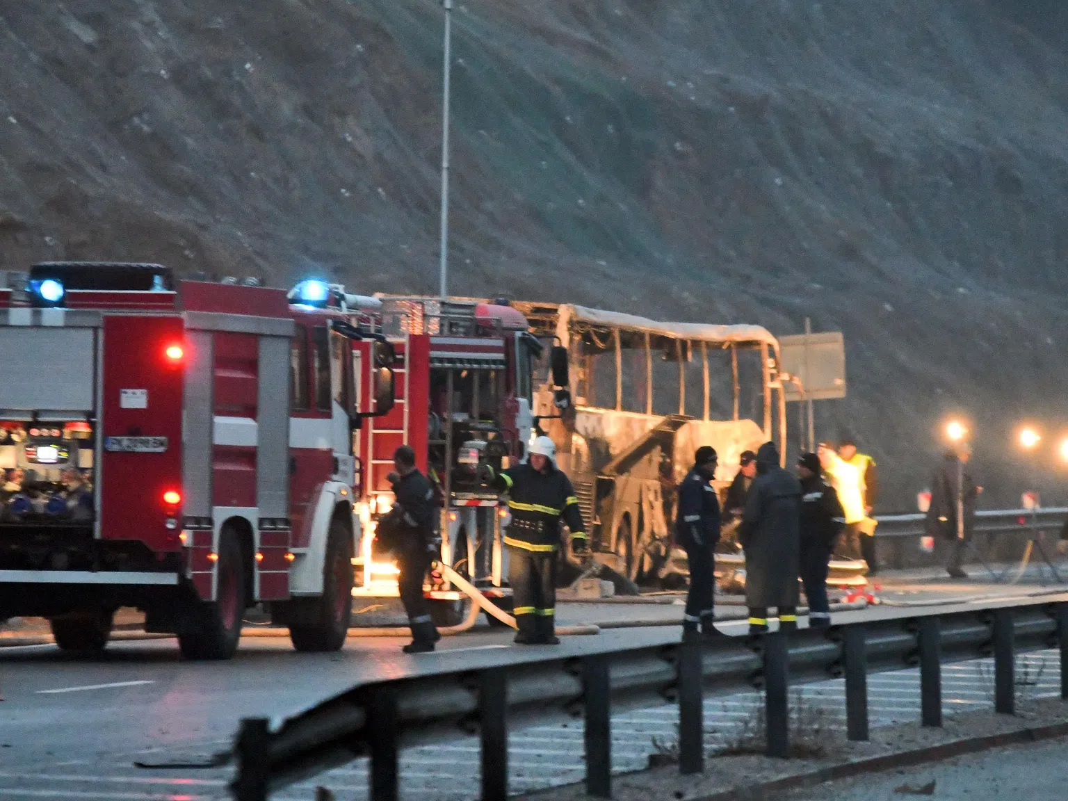 Трагедия на 'Струма': 45 души изгоряха в автобус, 12 от жертвите са деца