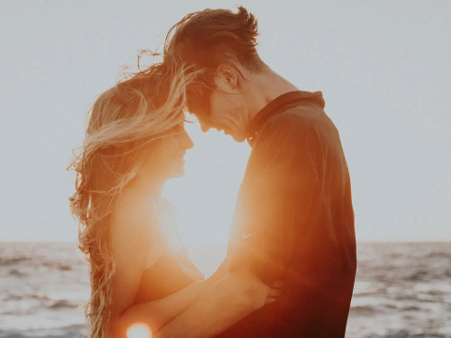 6 романтични жеста, които ще направят връзката ви по-силна