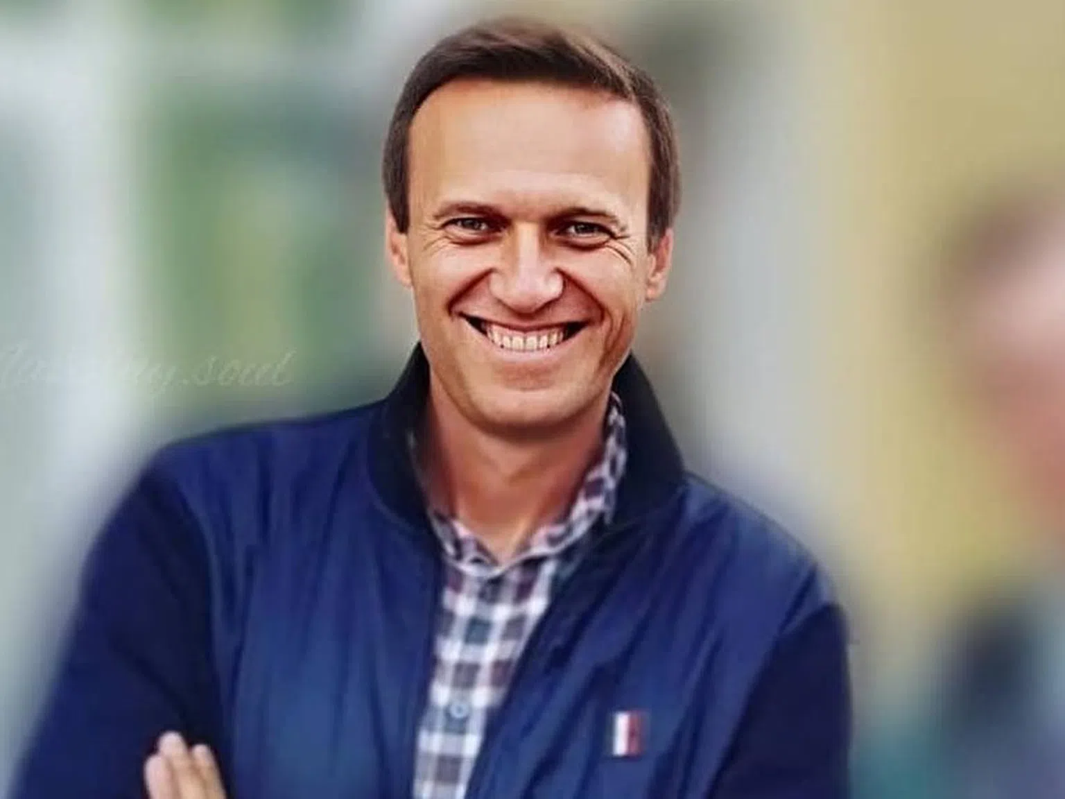 Силата да се шегуваш с отровата: Алексей Навални - героят, който ни накара да вярваме в силата на човешкия дух