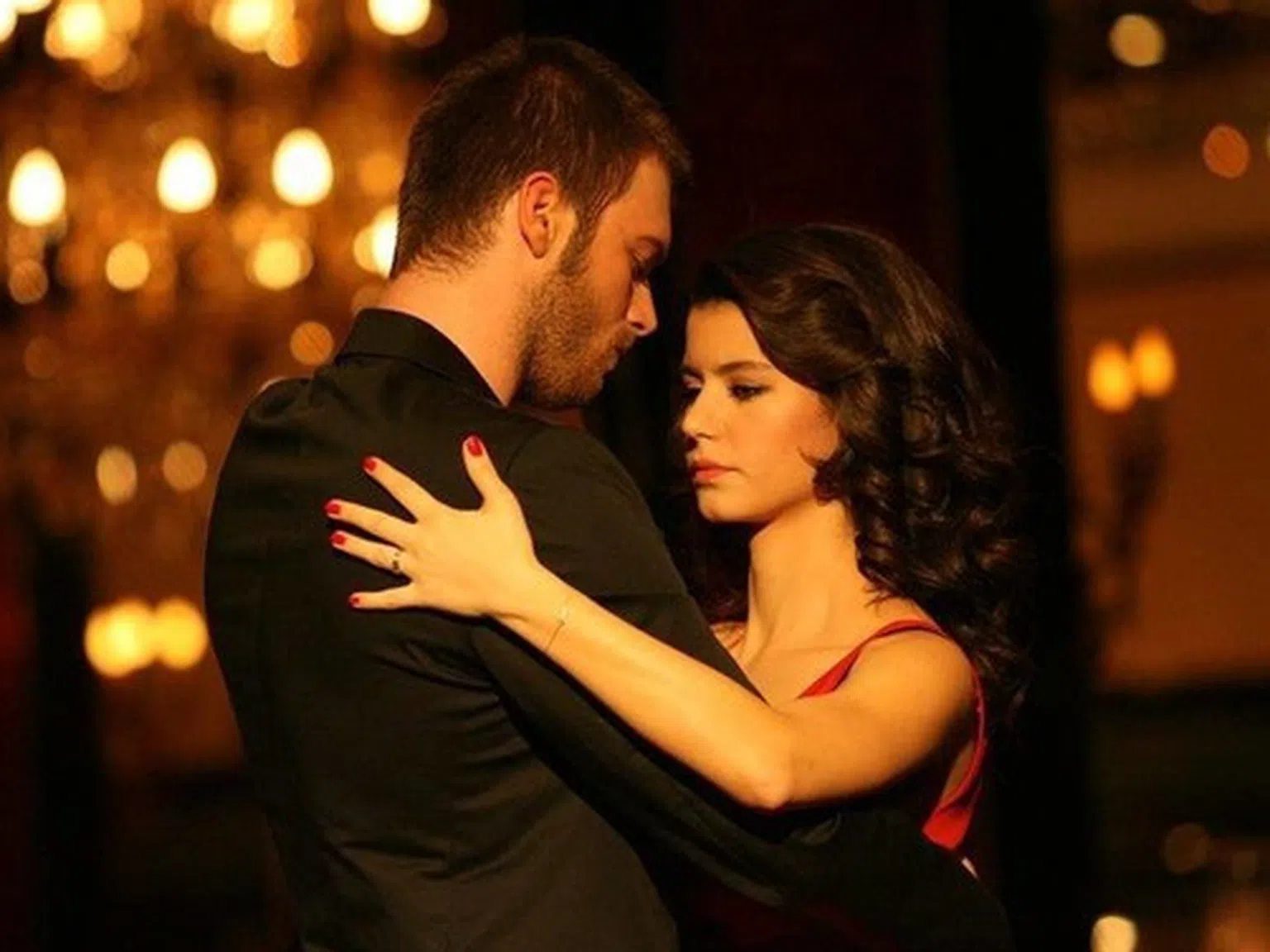 Топ 10 на най-страстните двойки в турските сериали