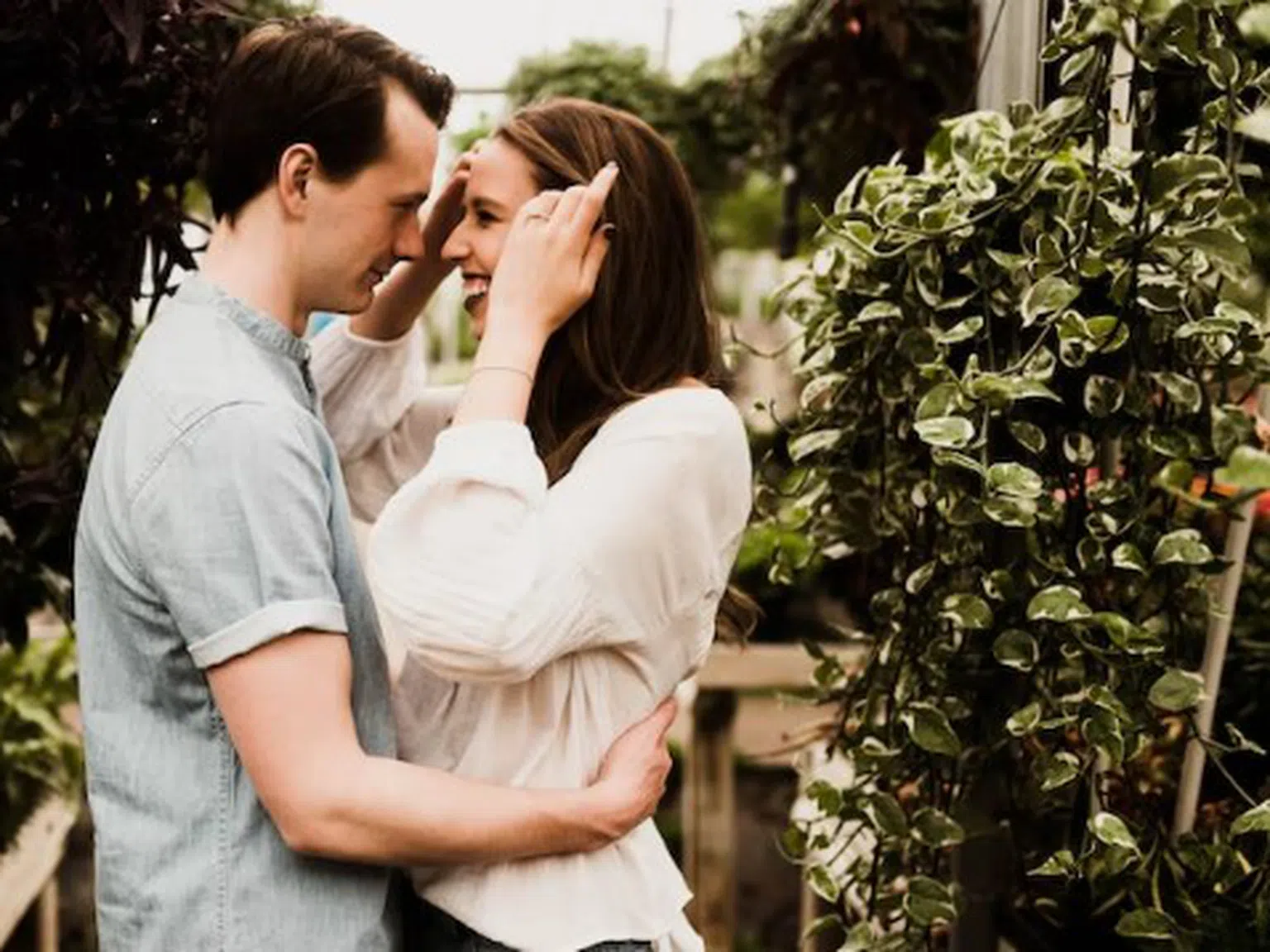Психолог: Защо жените се влюбват в друг мъж, когато са омъжени