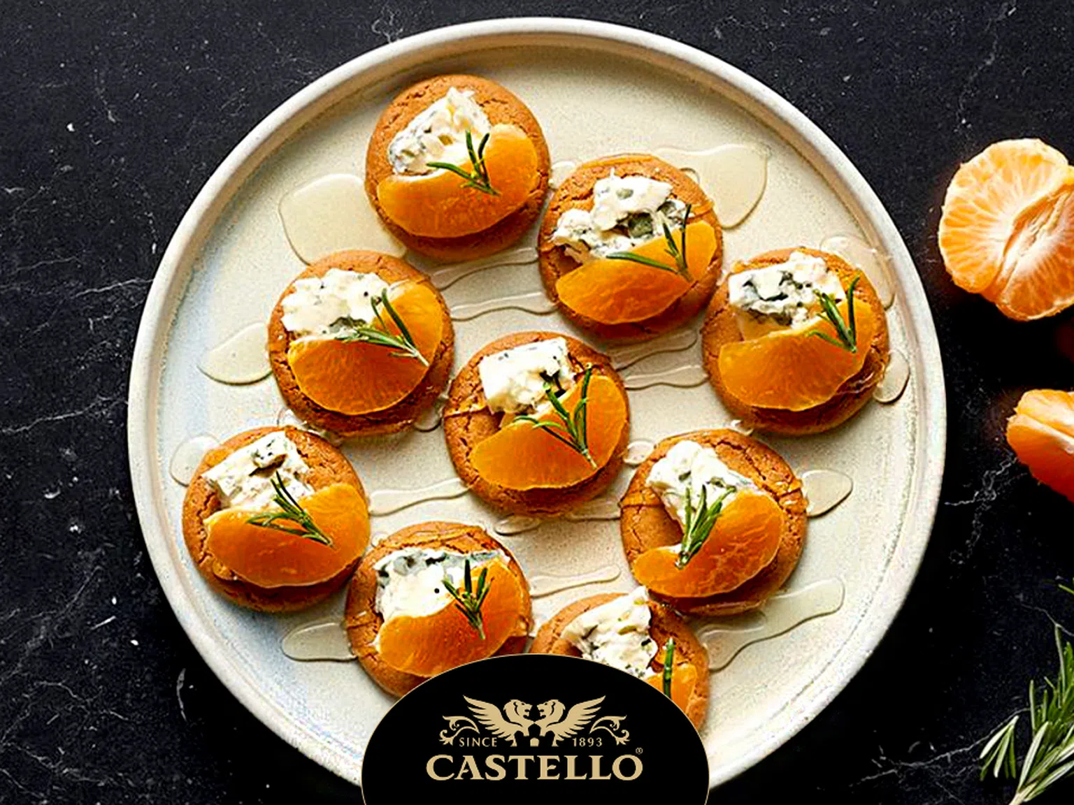 Медени хапки с Castello® Danablu и мандарини