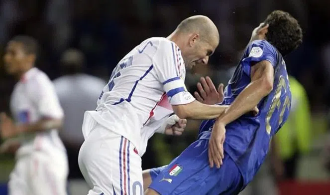 Zinedine Zidane e o Famoso Cabeceio