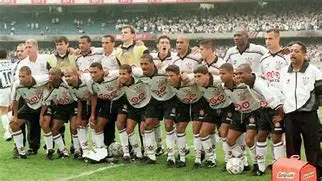 O time do Corinthians de 1998 estava repleto de craques que fizeram dele um time histórico.