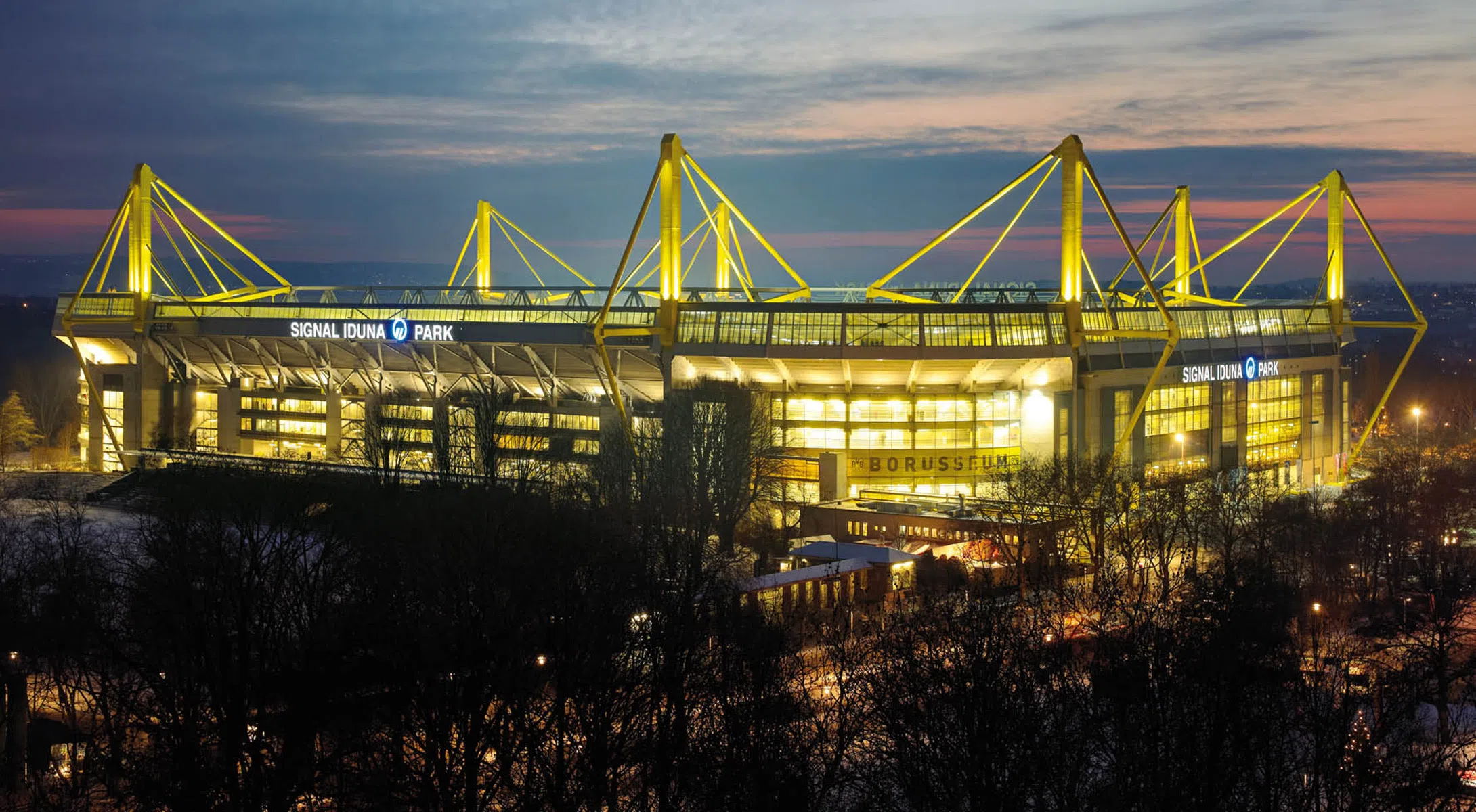 O BVB Stadion Dortmund, também conhecido por Signal Iduna Park, é uma das maiores arenas da UEFA EURO 2024.