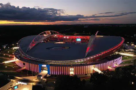 Originalmente inaugurado em 2004, este estádio tem sido o palco de inúmeros eventos esportivos e culturais.