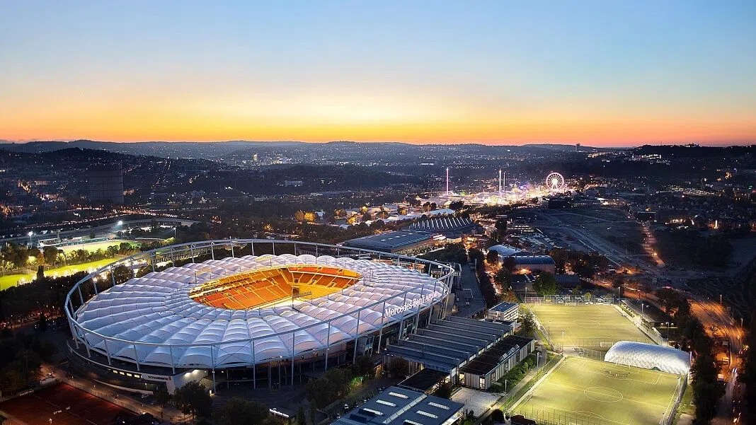 Com uma capacidade de 51.000 espectadores, a Stuttgart Arena se prepara para ser um dos locais de destaque da UEFA EURO 2024.