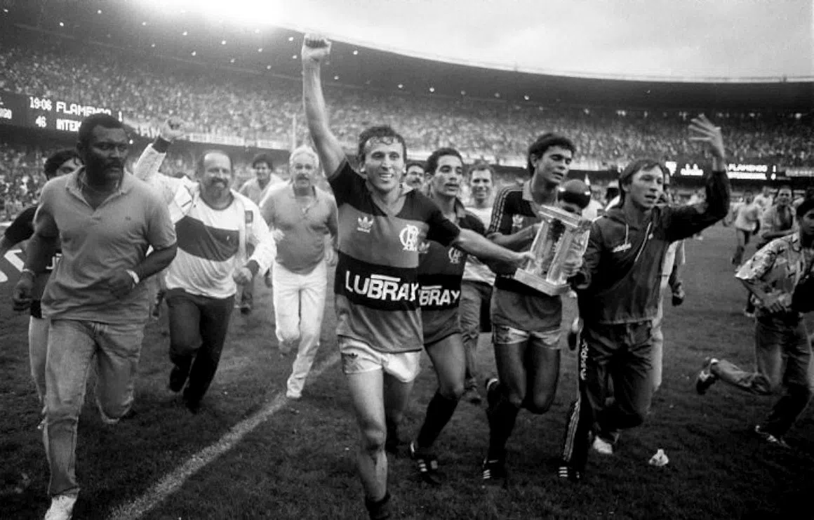 Em protesto, Flamengo e Internacional, apoiados pelo Clube dos 13, recusaram-se a disputar essa fase final, argumentando que o título do Módulo Verde era suficiente para definir o campeão brasileiro. 