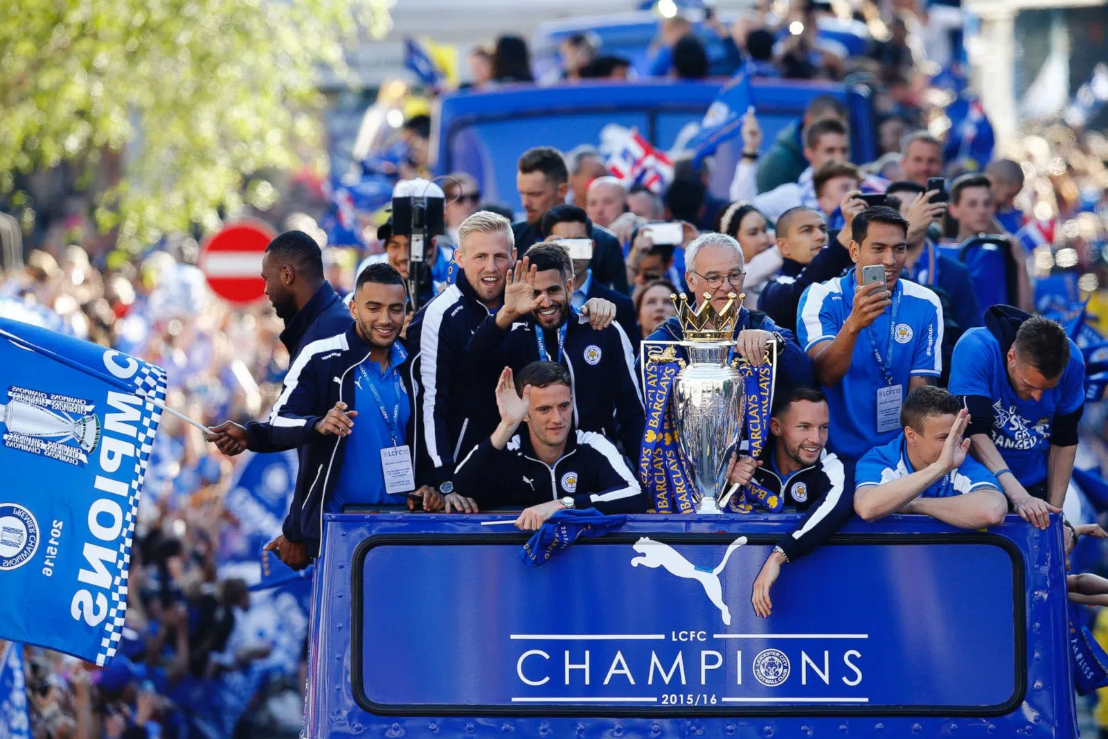 Leicester City won the Premier League 15/16.