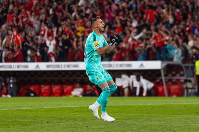 Volte-face na situação de Vlachodimos!