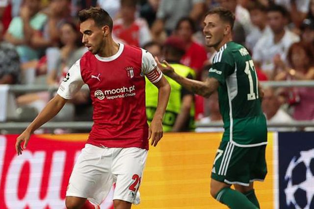 Adiantam em Espanha: FIFA dá razão ao Málaga no ‘caso Horta’ e a 'fatura' é de 11,7 milhões