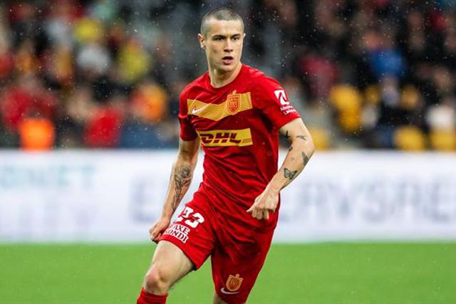 Dinamarqueses apontam jovem lateral-direito à Luz