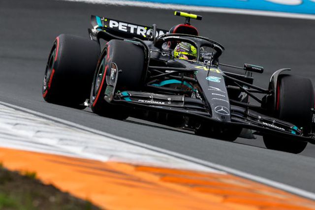 Hamilton até 2025 na Mercedes
