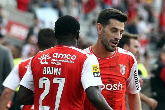 «Três equipas na Champions é inacreditável»