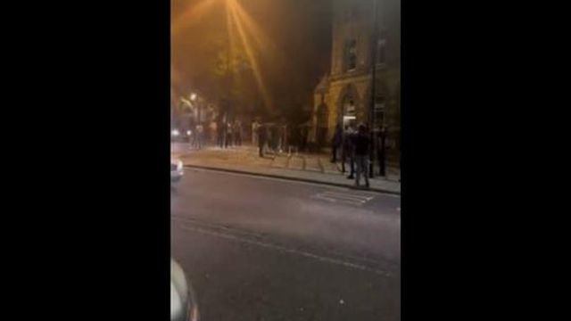 Capitão do Newcastle envolvido em cena de pancadaria