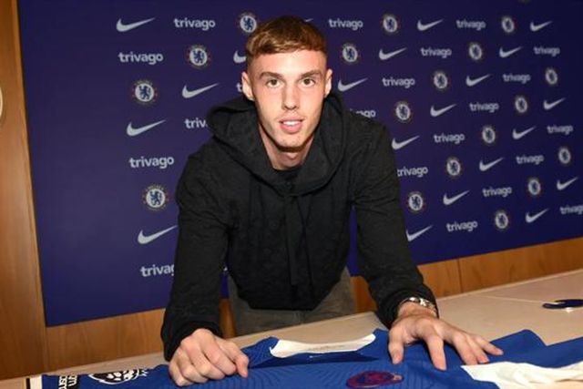 Oficial: promessa do Manchester City ruma ao Chelsea