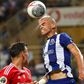 «Não é qualquer um que aos 40 anos é titular do FC Porto e da Seleção»