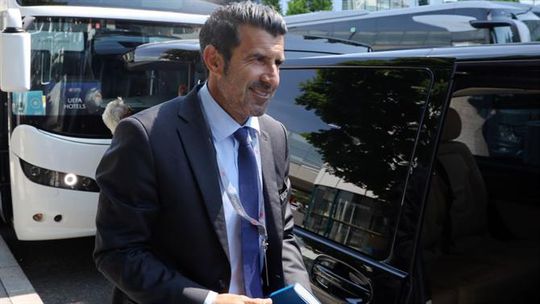 A entrada de Luís Figo no campo eleitoral da FPF