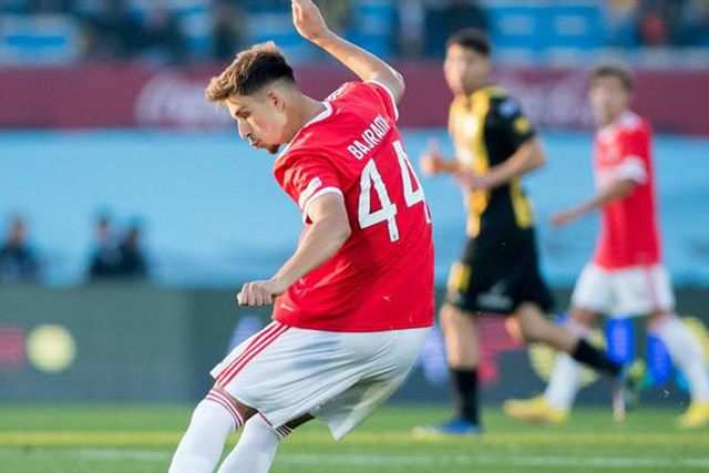 Defesa-central da equipa B apontado ao futebol dinamarquês