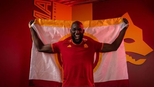 Oficial: Lukaku é reforço para Mourinho!