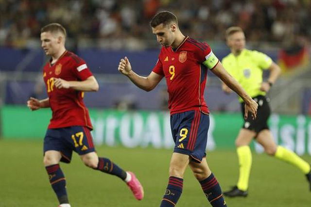 Abel Ruiz convocado para a seleção principal de Espanha
