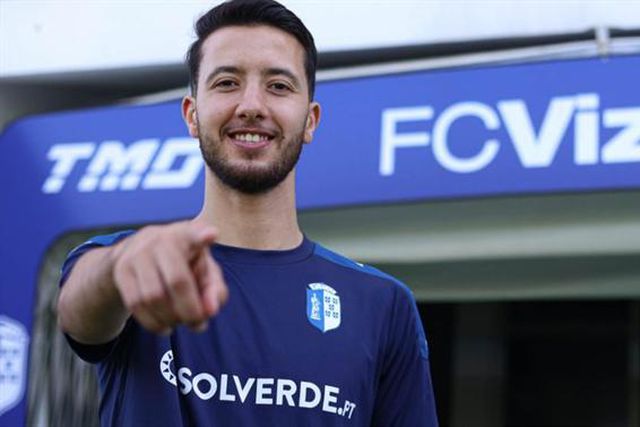 Mrezigue  chega para estreia europeia