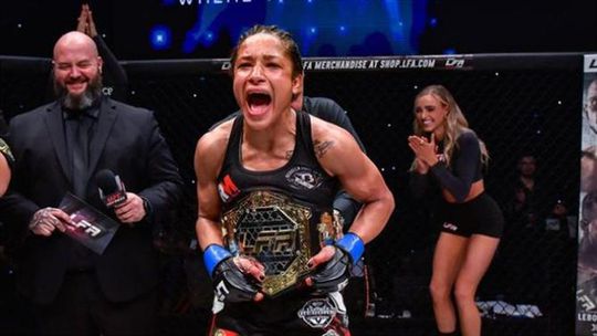 Jacqueline Cavalcanti, a primeira portuguesa na 'jaula' do UFC