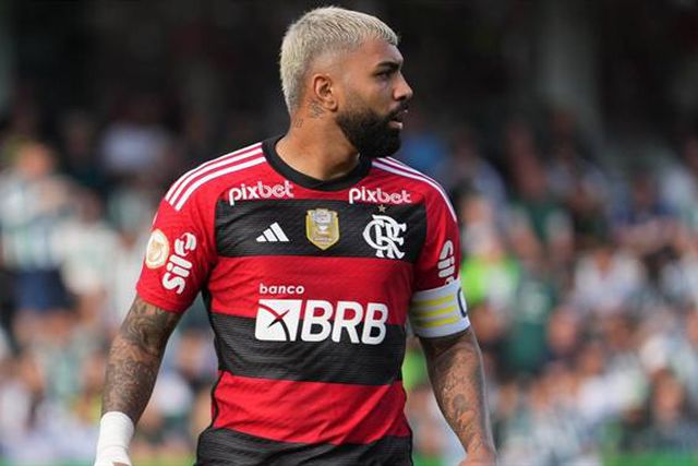 Adeptos tentam invadir festa de aniversário de Gabigol (vídeo)