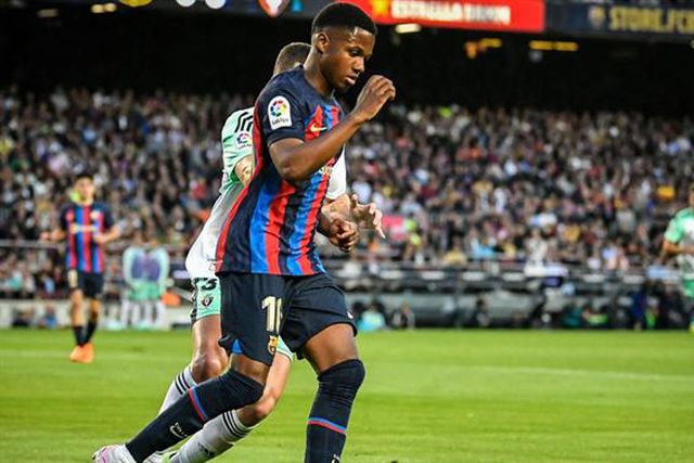 Ansu Fati aceita Tottenham e pode abrir a porta a Félix