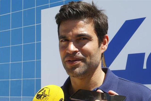 Charlton sondou Tiago Fernandes