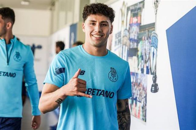 Uma cara nova na preparação para o Arouca (fotos)