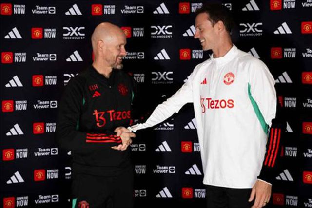 Manchester United anuncia internacional marroquino e um regresso